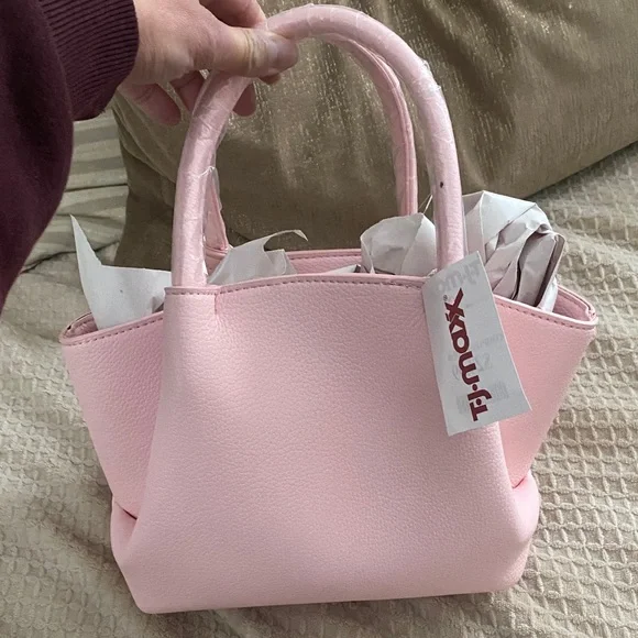 Pink Cloud Purse W/ Charm - Picture 2 of 4